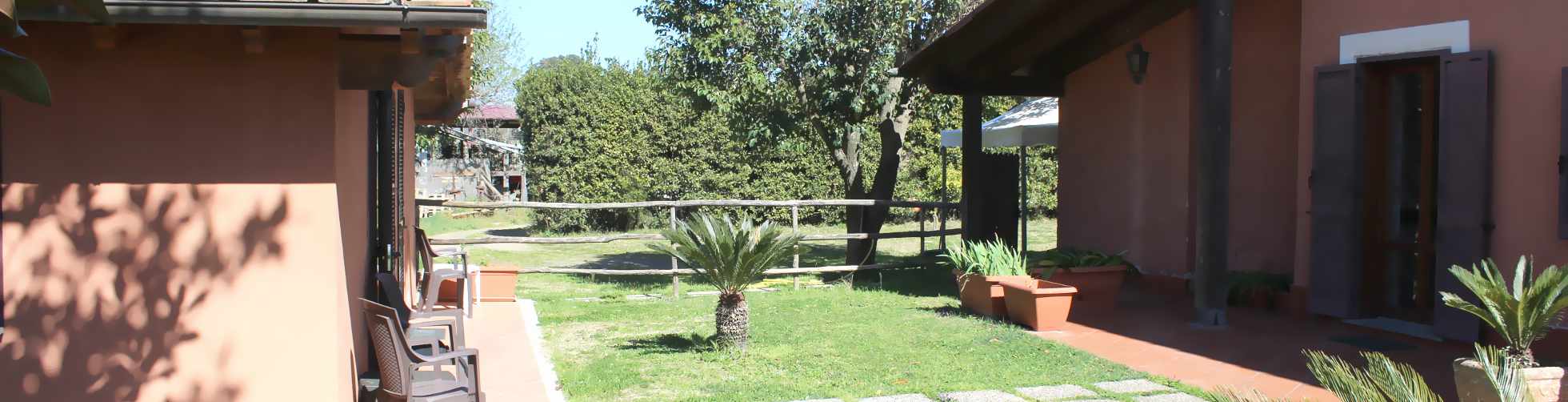 Le camere dell'agriturismo La Valle di Ceri